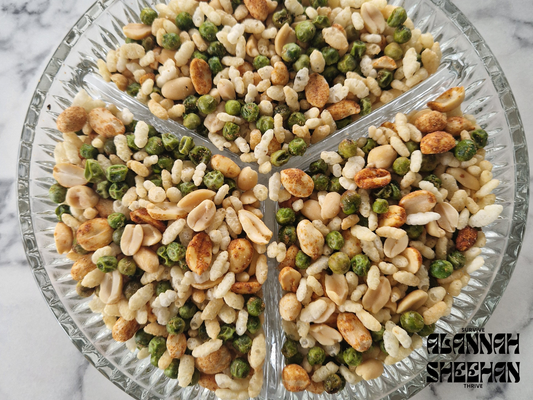 Crispy pea namkeen